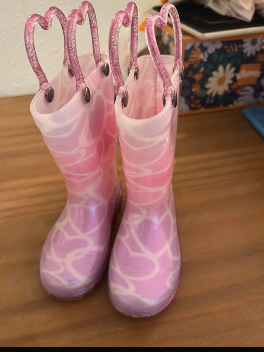 Western Chief Kids Light Up Heart Pink Patterned Rain Boots Sz 5